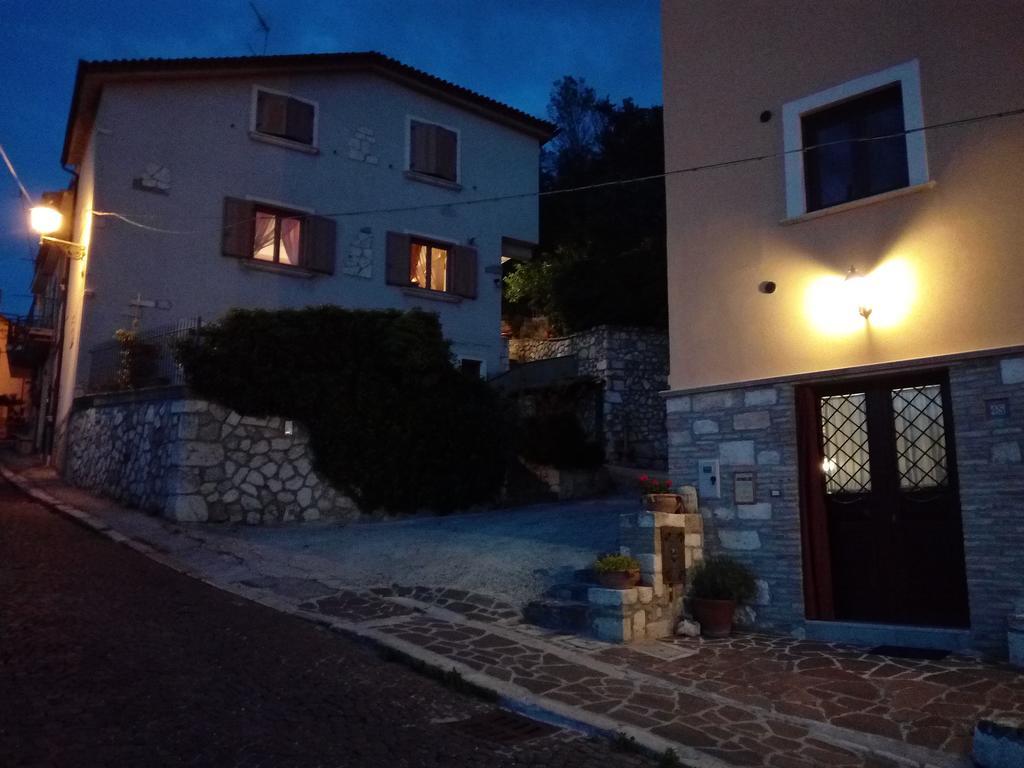 Casa Vacanze Il Castello Pescina Εξωτερικό φωτογραφία