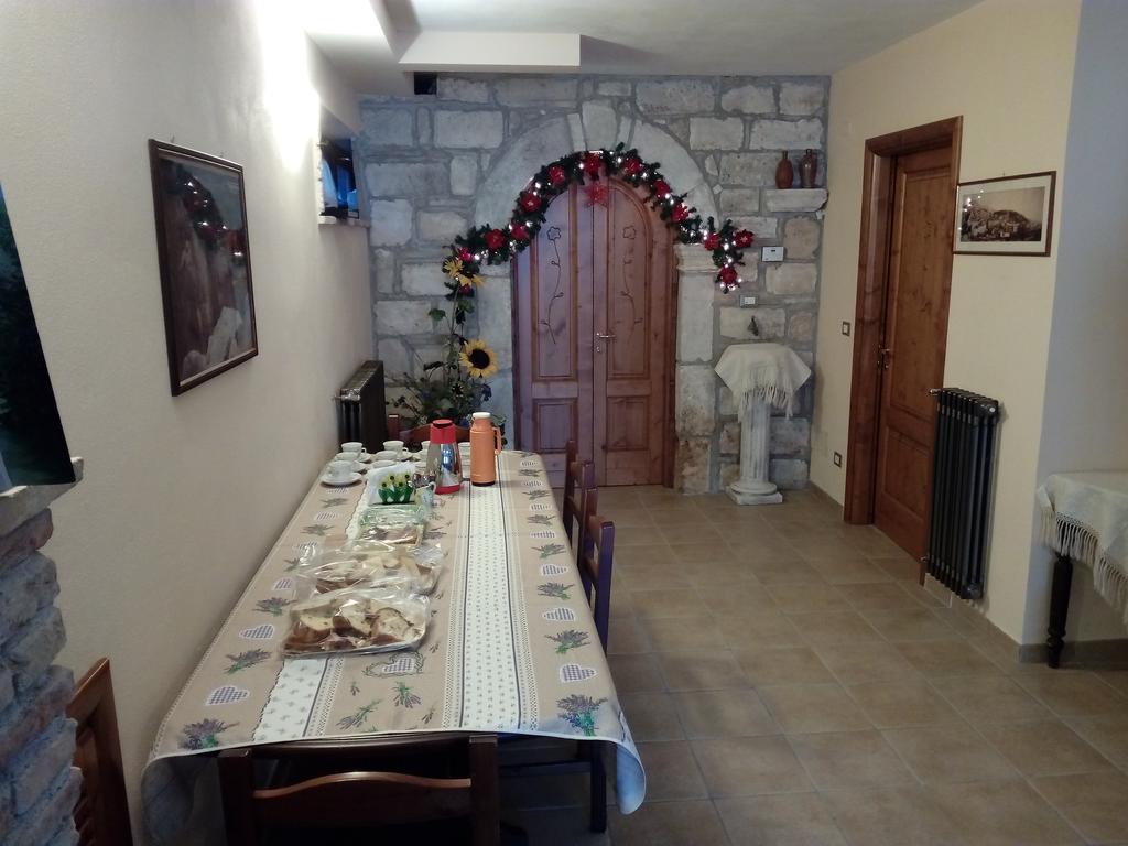 Casa Vacanze Il Castello Pescina Εξωτερικό φωτογραφία